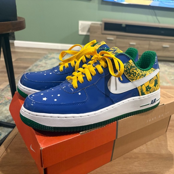 Nike Air Force 1 PRM Ronaldinho in Royal Blue and White - Picture 1 of 6